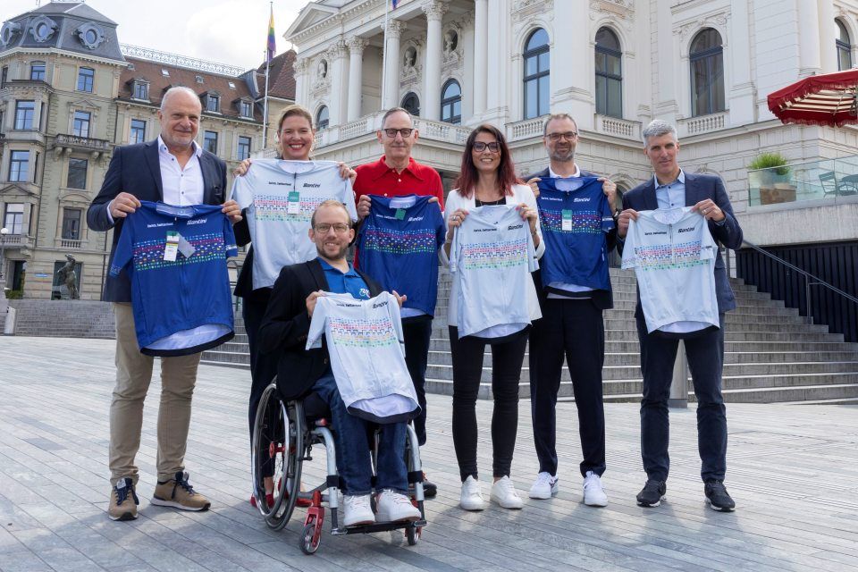 Stadtrat Filippo Leutenegger, Ina Bauspiess (OK Rad-WM), Tobias Fankhauser (OK Rad-WM), Regierungsrat Mario Fehr, Gabriela Buchs (OK Rad-WM), Tourismusdirektor Thomas Wüthrich, PluSport-CEO Christof Baer