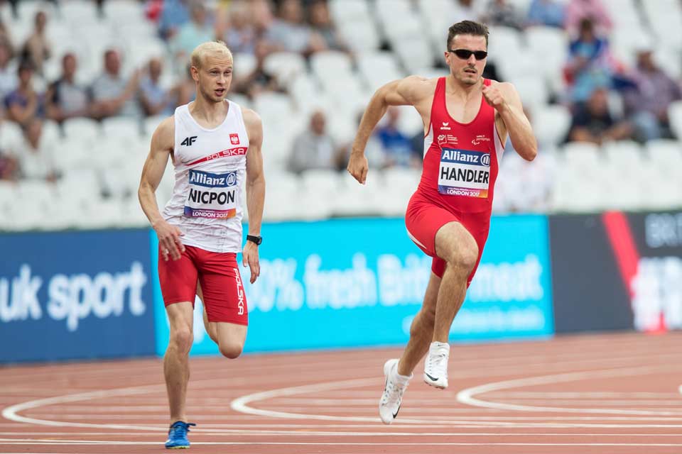 Der Kurvenlauf im 200m von Philipp Handler  -  Martin Rhyner/Swiss Paralympic