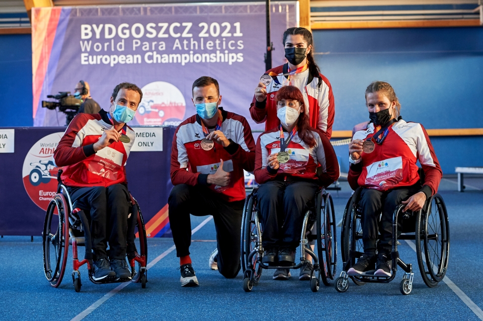 [Translate to Francais:] Marcel Hug, Philipp Handler, Sofia Gonzales, Patricia Eachus und Catherine Debrunner. Foto: Marcus Hartmann