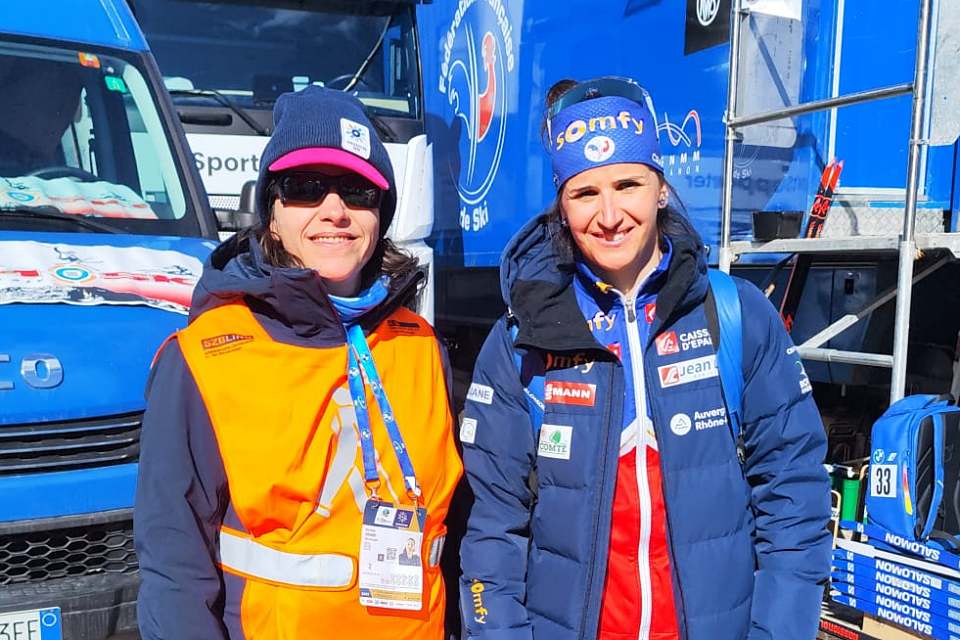 Merilen Geiger und Biathlon-Star Julia Simon